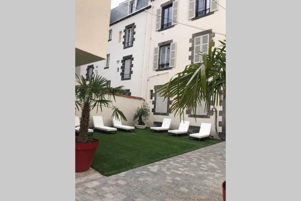 Ferienwohnung Rare Petit Cocon F1 Calme Possibilite Jacuzzi Hammam En Sus Chamalières Exterior foto