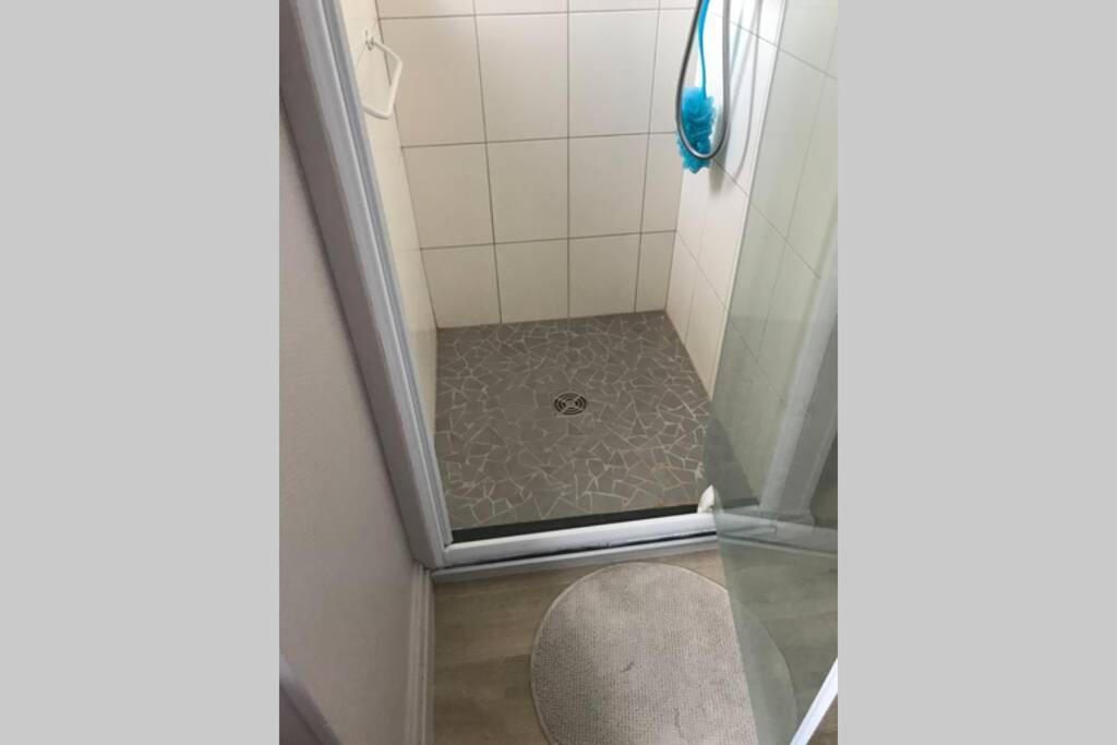 Ferienwohnung Rare Petit Cocon F1 Calme Possibilite Jacuzzi Hammam En Sus Chamalières Exterior foto